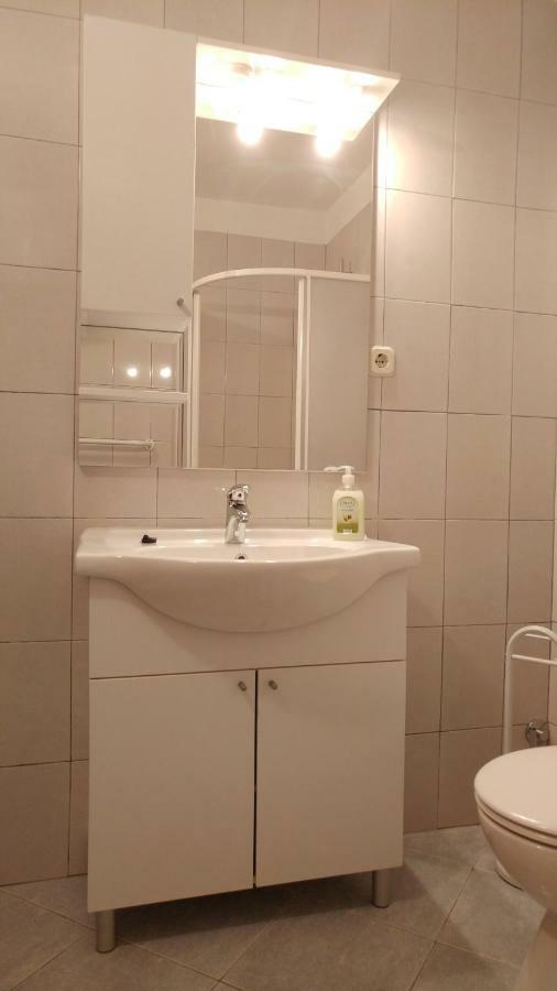 Barbat na Rabu Apartmani Kastelan מראה חיצוני תמונה