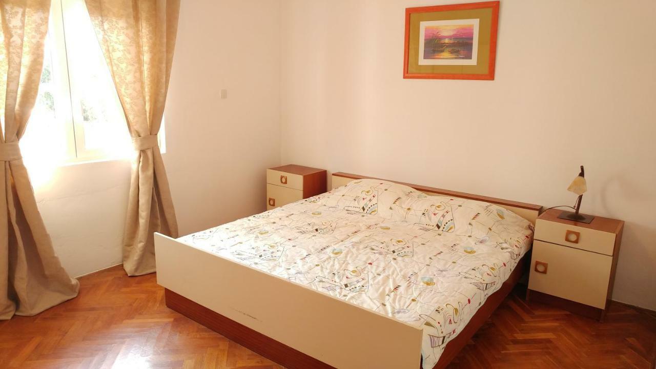 Barbat na Rabu Apartmani Kastelan מראה חיצוני תמונה