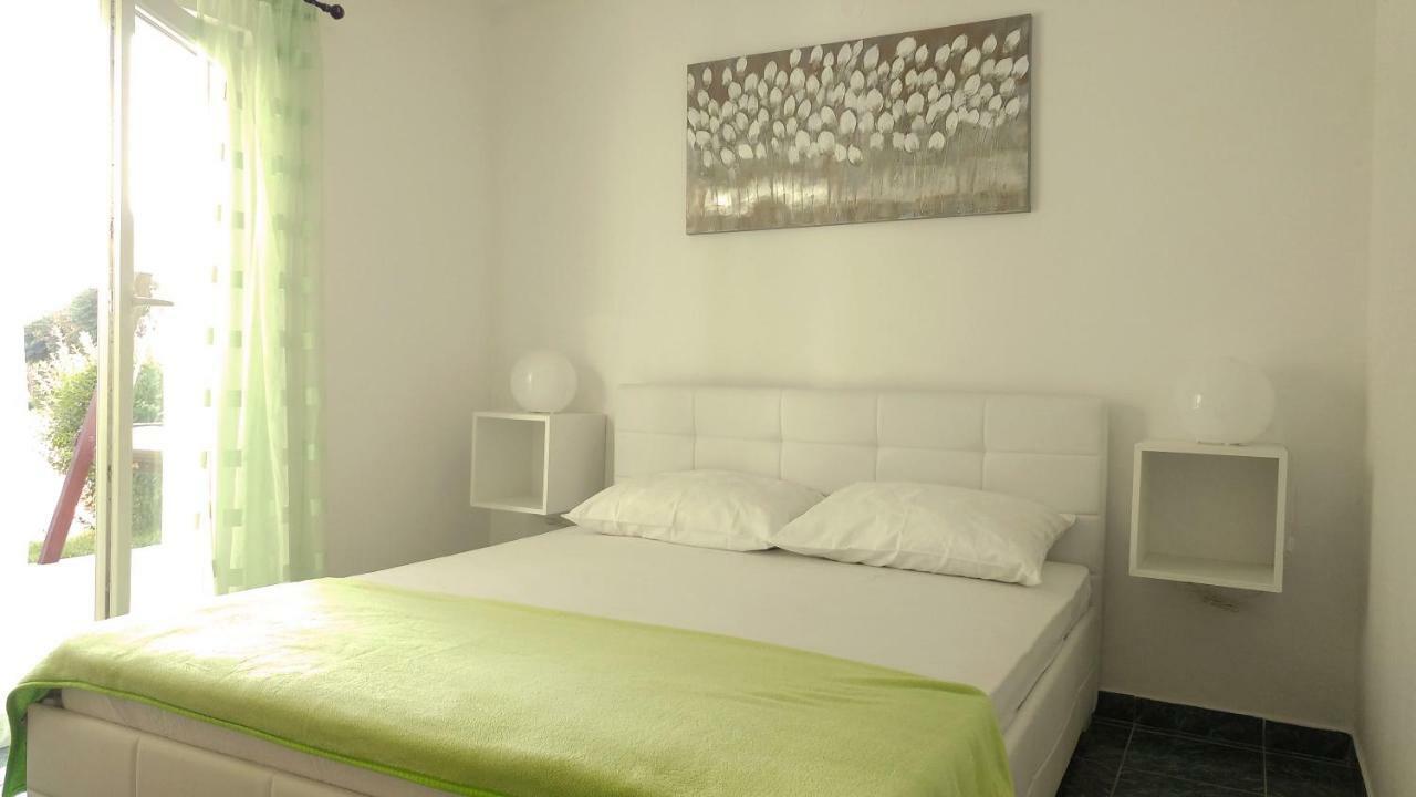 Barbat na Rabu Apartmani Kastelan מראה חיצוני תמונה